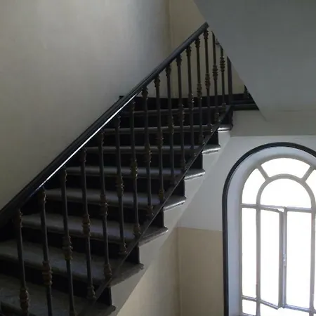 Borgonuovo Uno Appartamento Milano